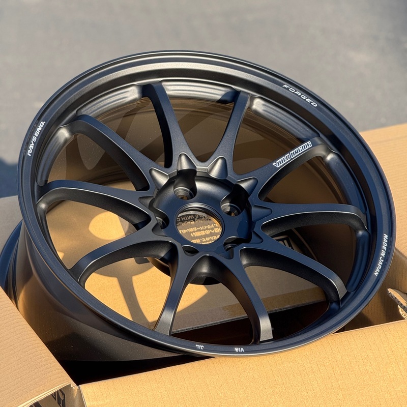 Volk Racing CE28N-Plus 18×9.5 +38 5×114.3 Matte Black (SET)