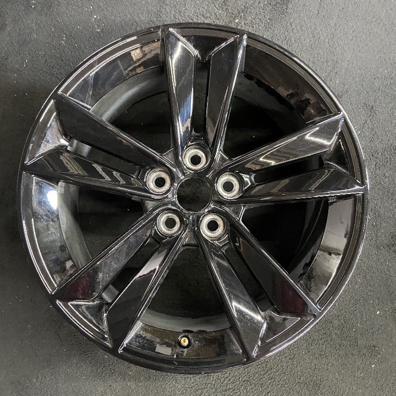 18″ MUSTANG 24 18×8.5 5 split spoke Original OEM Wheel Rim