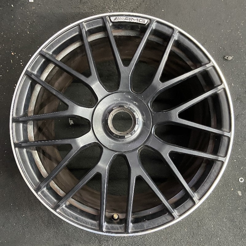 19″ MERCEDES C-CLASS 17 205 Type Cv C63 19×10.5 18 spoke 9 Y spokes black with machined outer lip Original OEM Wheel Rim