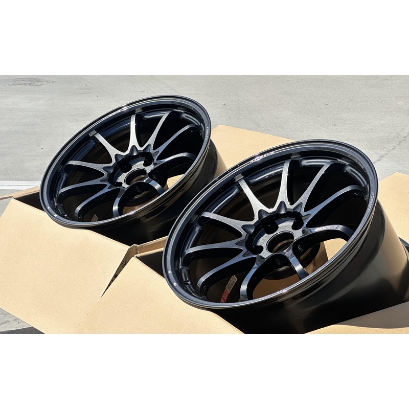 Volk Racing CE28N-Plus 18×10.5 +22 5×114.3 Diamond Dark Gunmetal (SET)