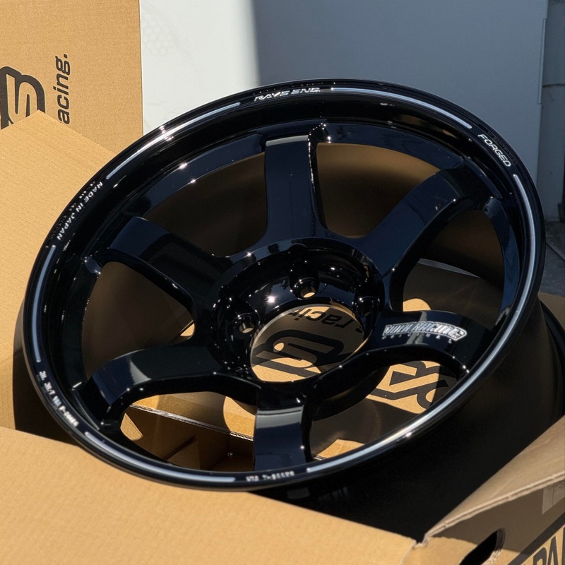 Volk Racing TE37 Large PCD Progressive Model II 18×9 +0 6×139.7 Black (SET)