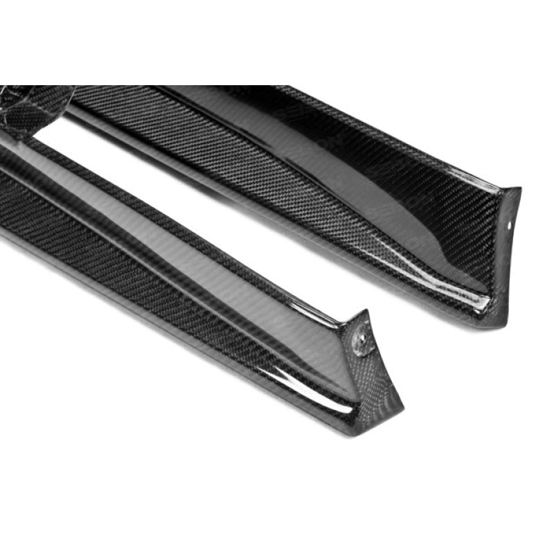 Seibon VS-Style Carbon Fiber Side Skirts | 2011-2013 Nissan GTR R35 (SS1113NSGTR-VS)