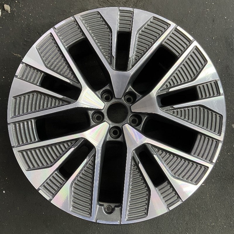 21″ Q8 E-TRON 24 21×9.5 5 slotted spoke machined face Original OEM Wheel Rim