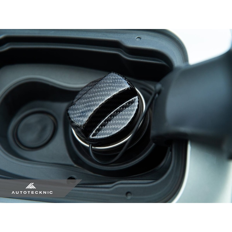AutoTecknic Dry Carbon Competition Fuel Cap Cover – G22/ G26 4-Series
